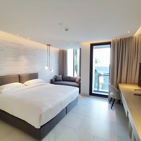 Ashley Hotel Bkk Bangkok Esterno foto
