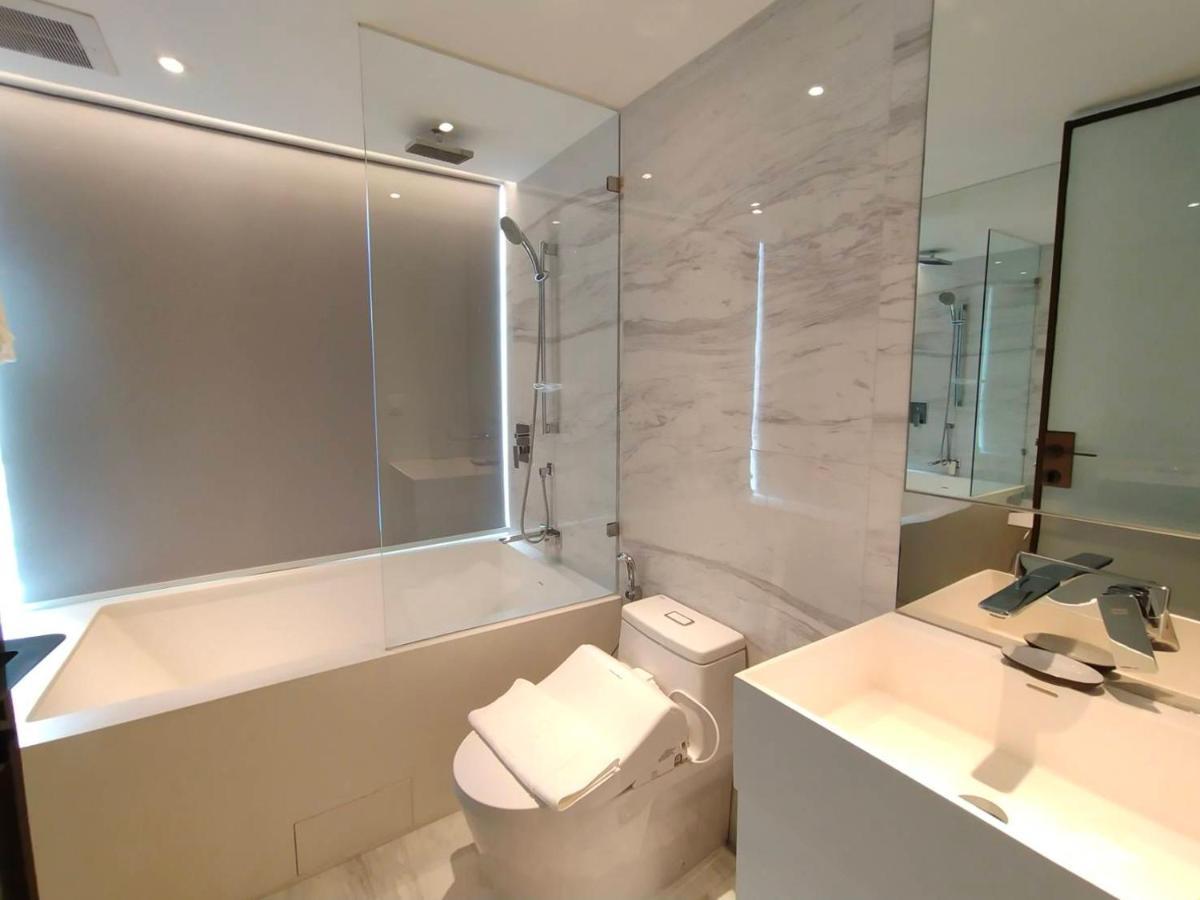 Ashley Hotel Bkk Bangkok Esterno foto