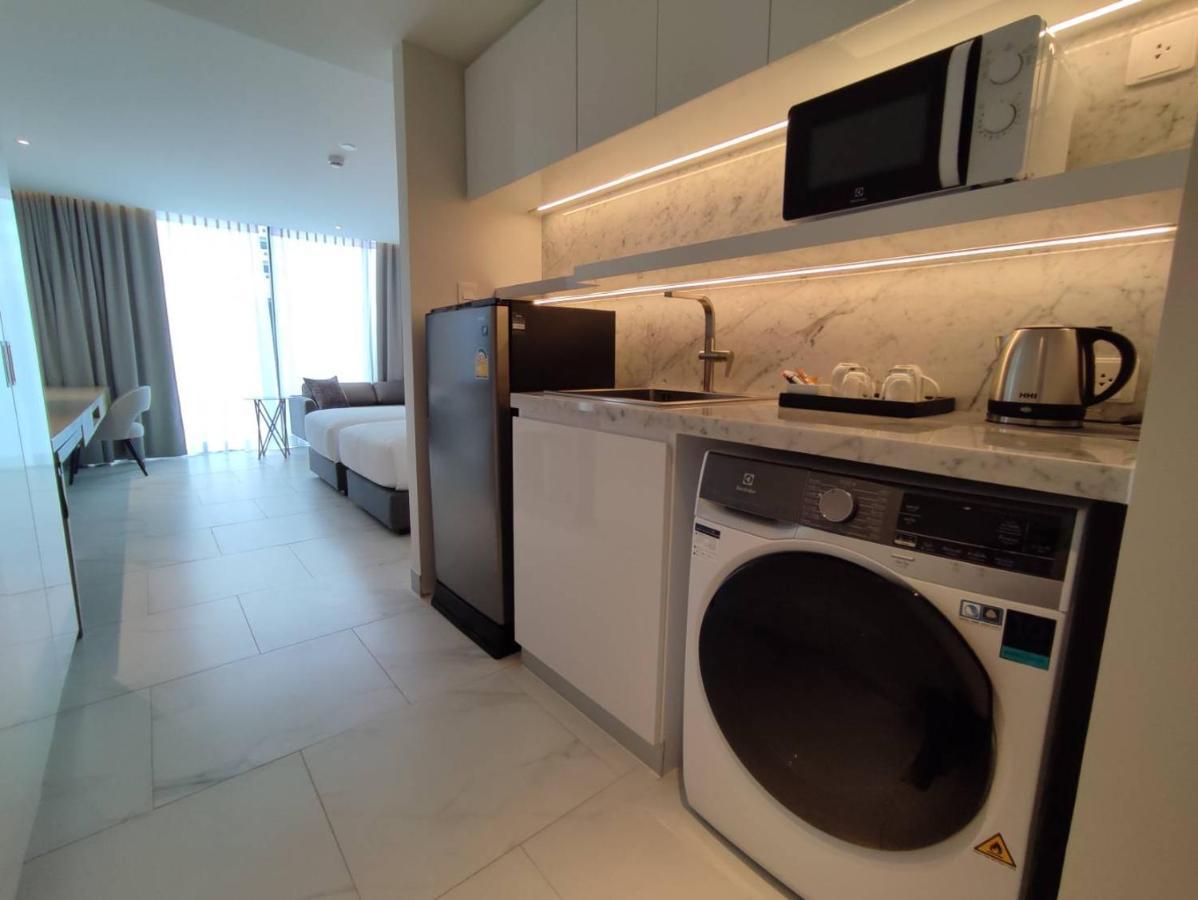 Ashley Hotel Bkk Bangkok Esterno foto