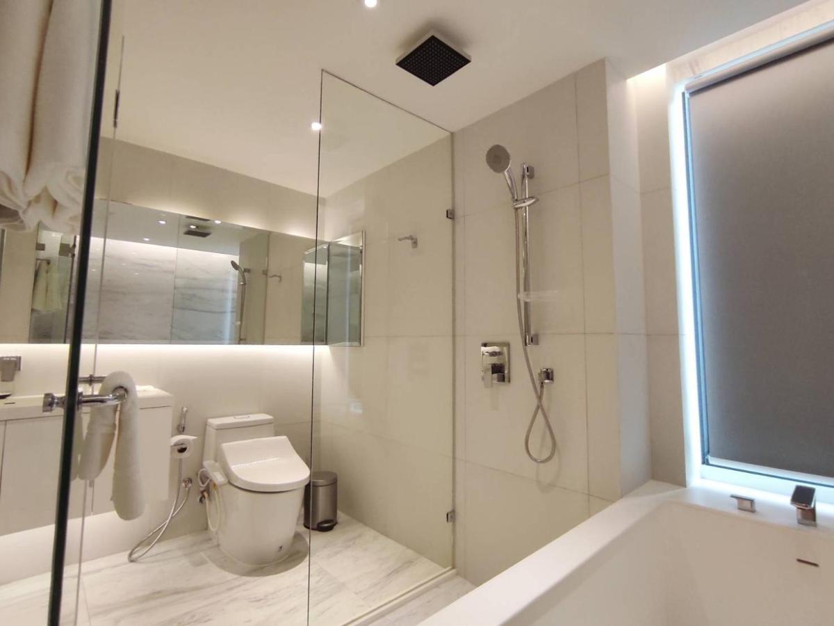 Ashley Hotel Bkk Bangkok Esterno foto