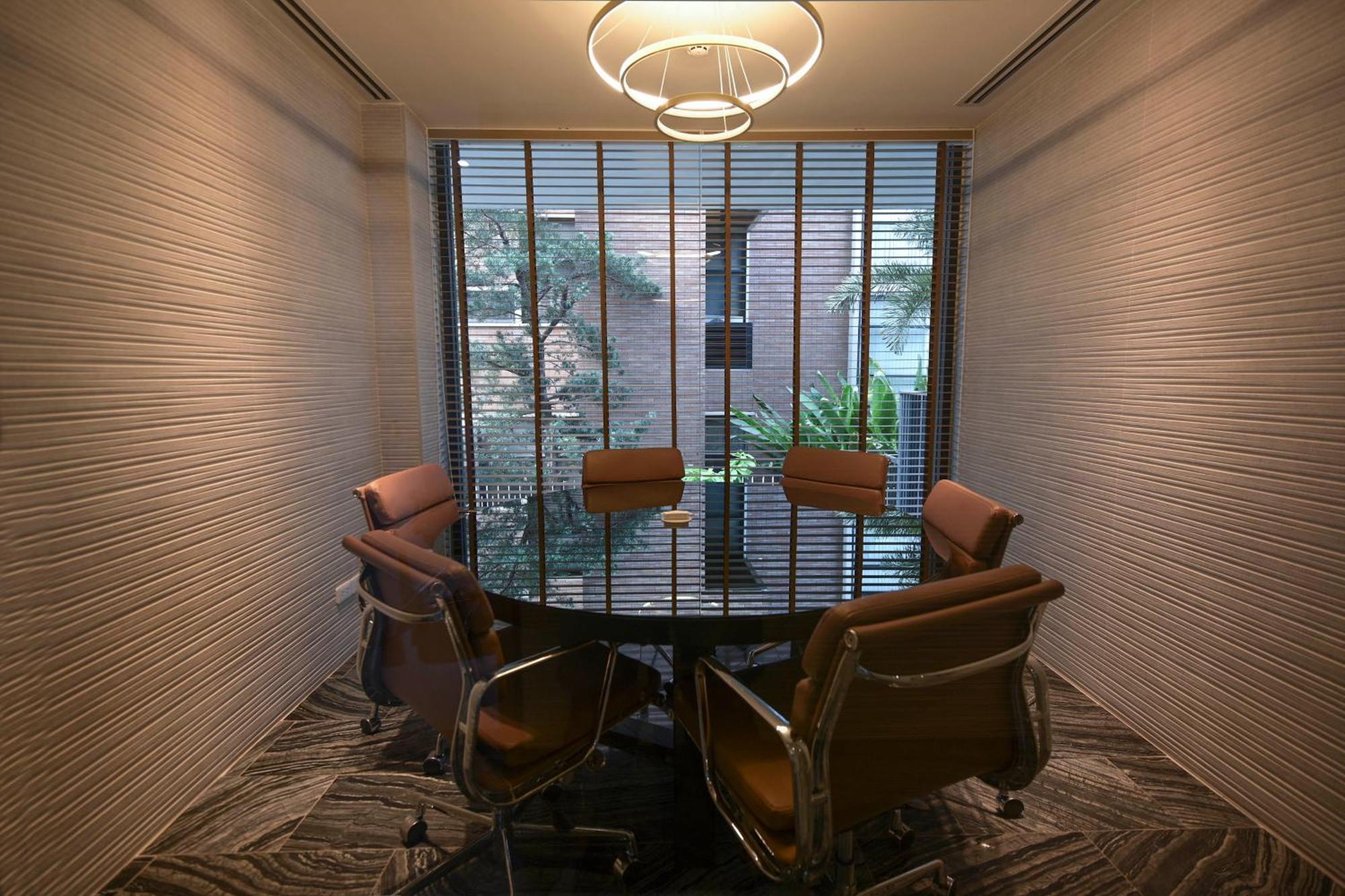 Ashley Hotel Bkk Bangkok Esterno foto